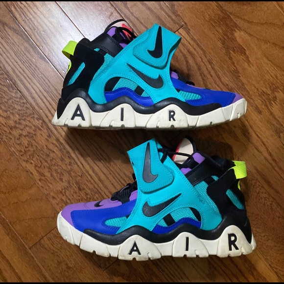 Nike | Shoes | Nike Air Barrage Mid 